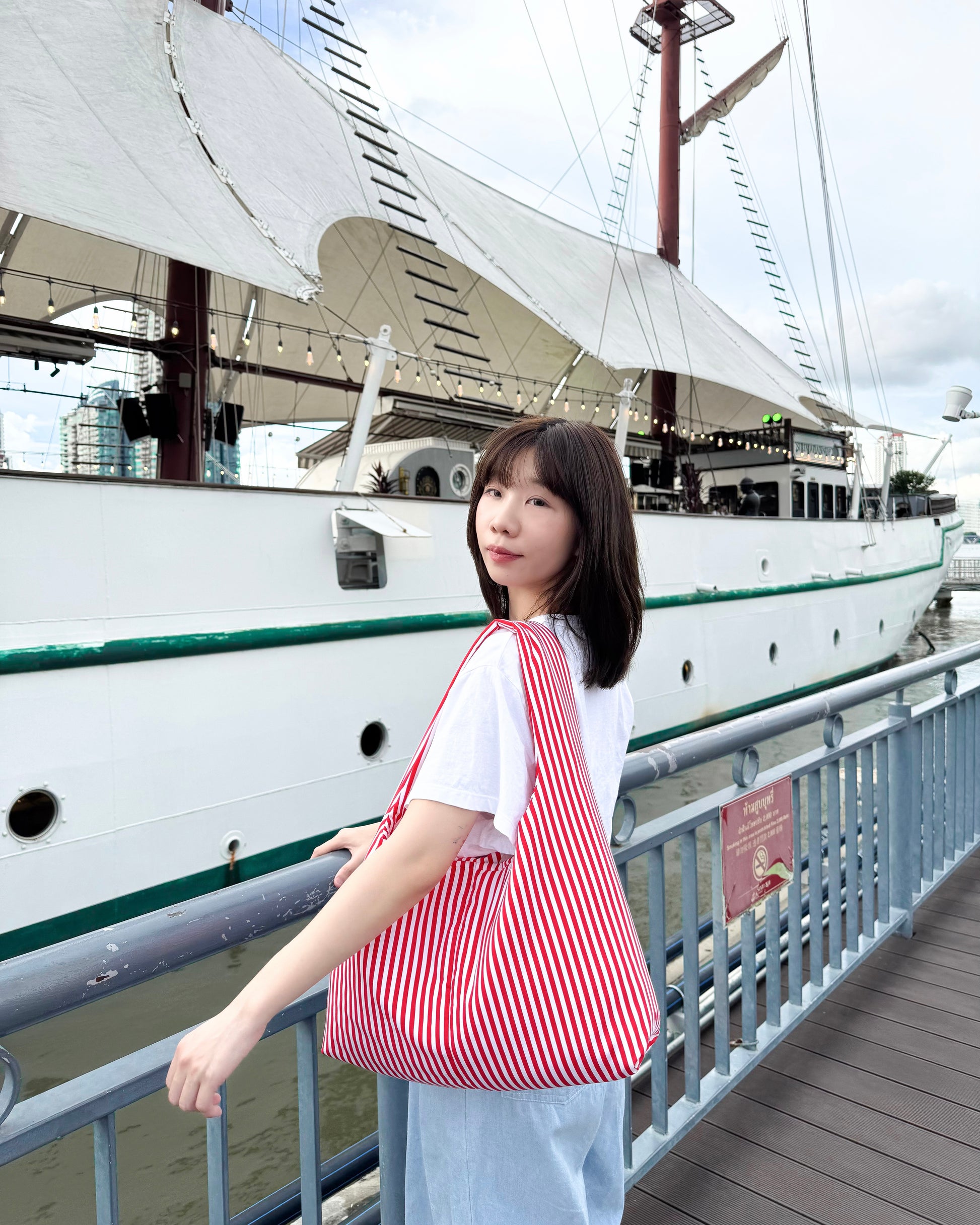 BUTTER BAG - RED STRIPED